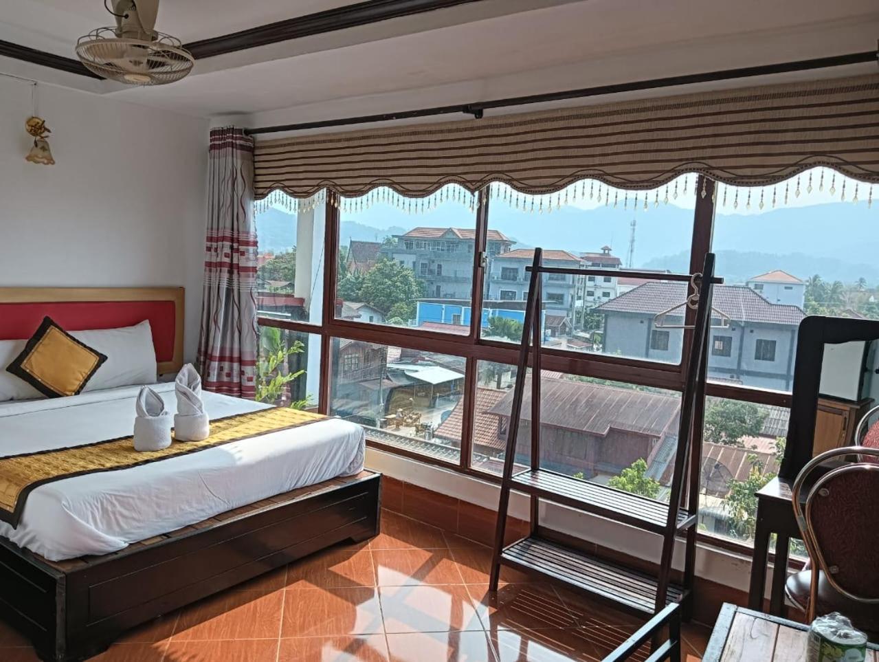 Bountang Riverside Hotel Vang Vieng Eksteriør billede