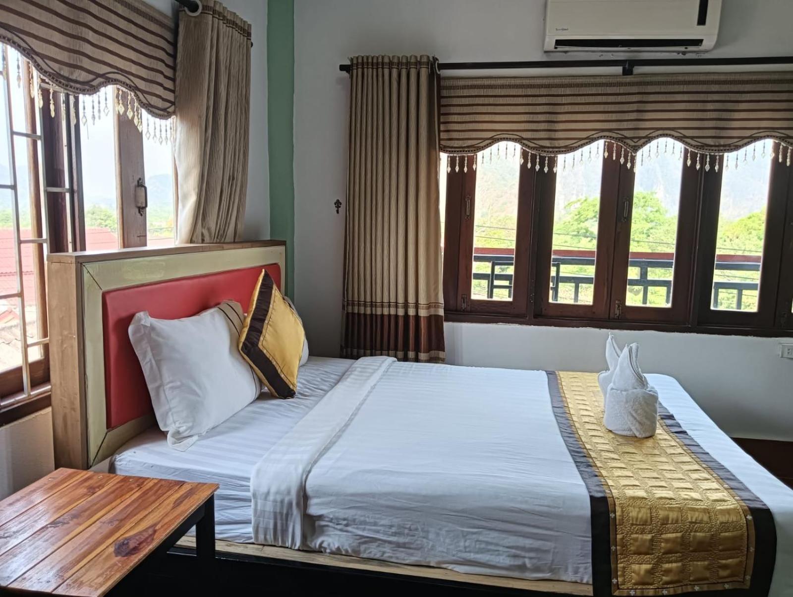 Bountang Riverside Hotel Vang Vieng Eksteriør billede