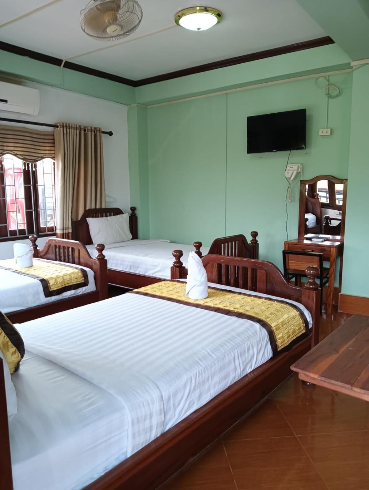 Bountang Riverside Hotel Vang Vieng Eksteriør billede